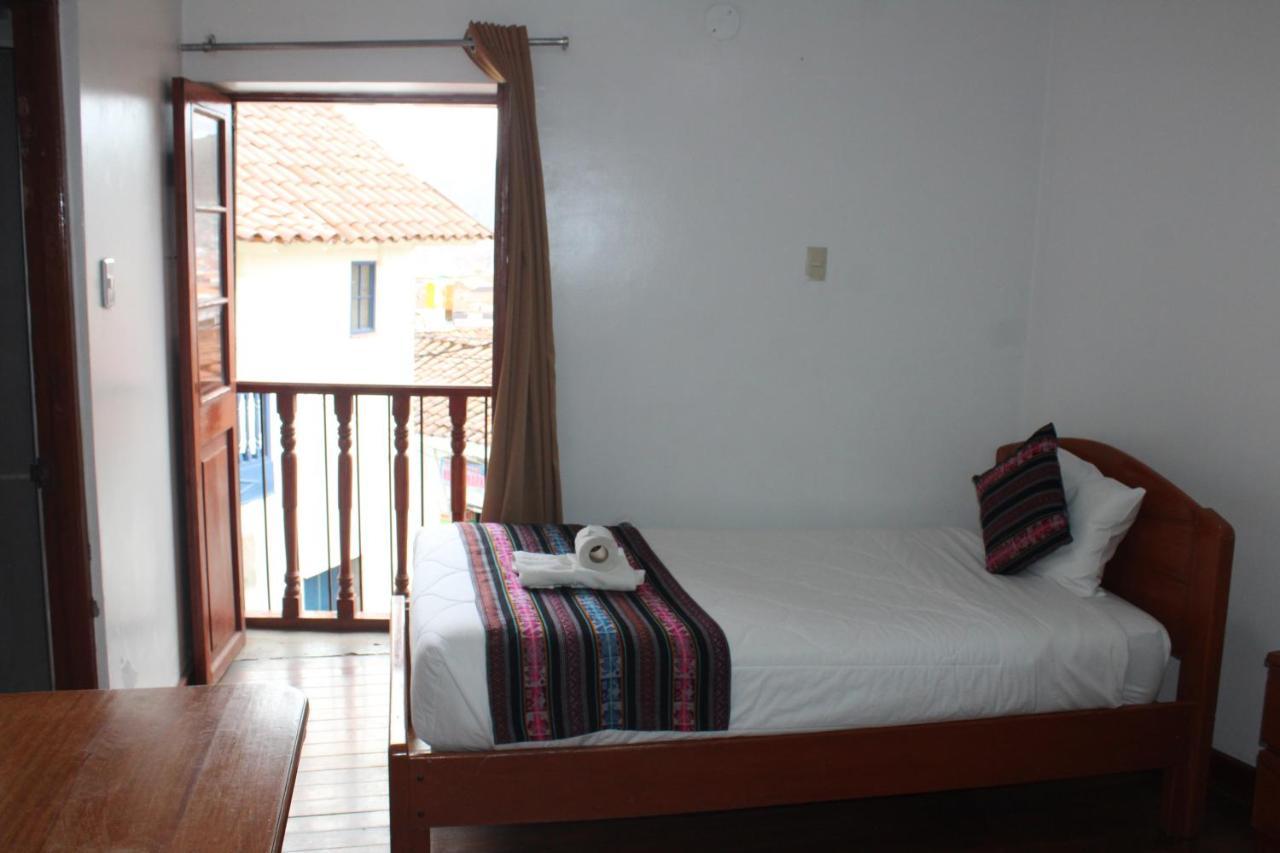 Hostal Turistico Illapa Cusco 119 Экстерьер фото